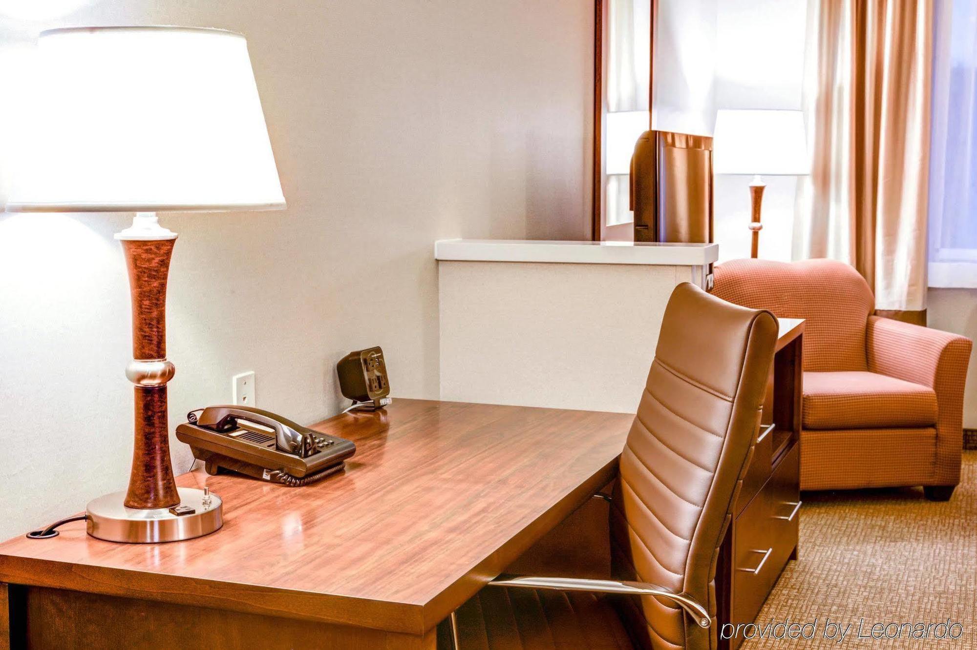 Comfort Suites Springfield-Eugene Extérieur photo