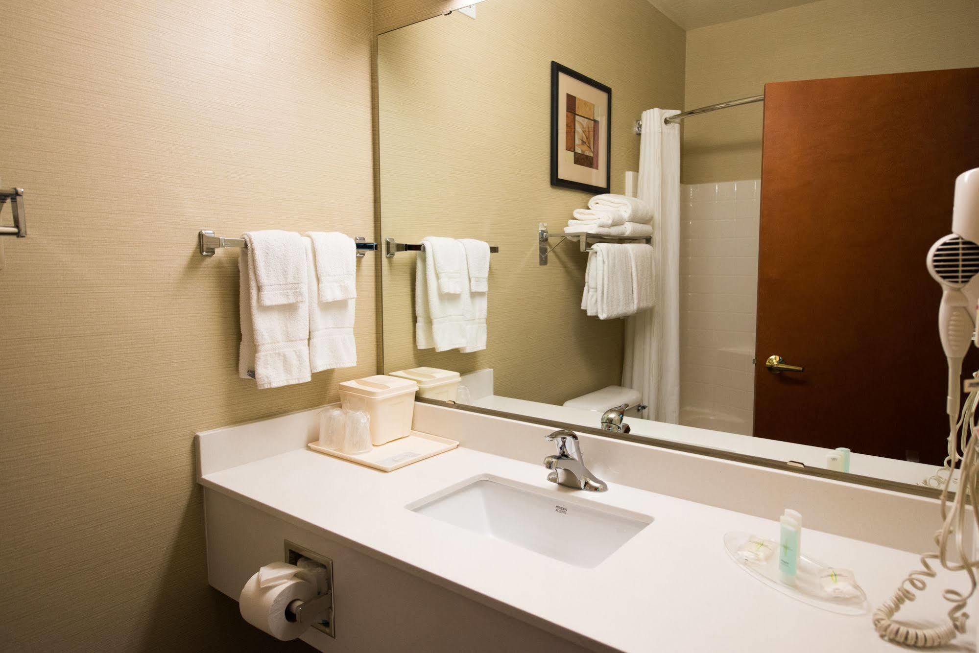 Comfort Suites Springfield-Eugene Extérieur photo